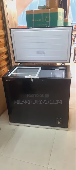 Hisense Black Chest Freezer 200l