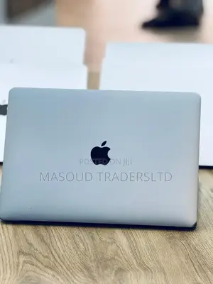 Laptop Apple MacBook Pro 2017 16GB Intel Core I7 SSD 1T