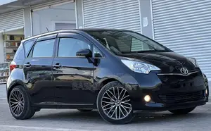 Toyota Ractis 1.5 FWD 2014 Black