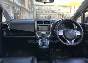 Toyota Ractis 1.5 FWD 2014 Black