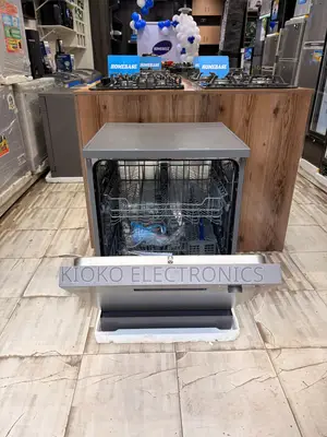 6 Homebase Free Standing Dish Washer