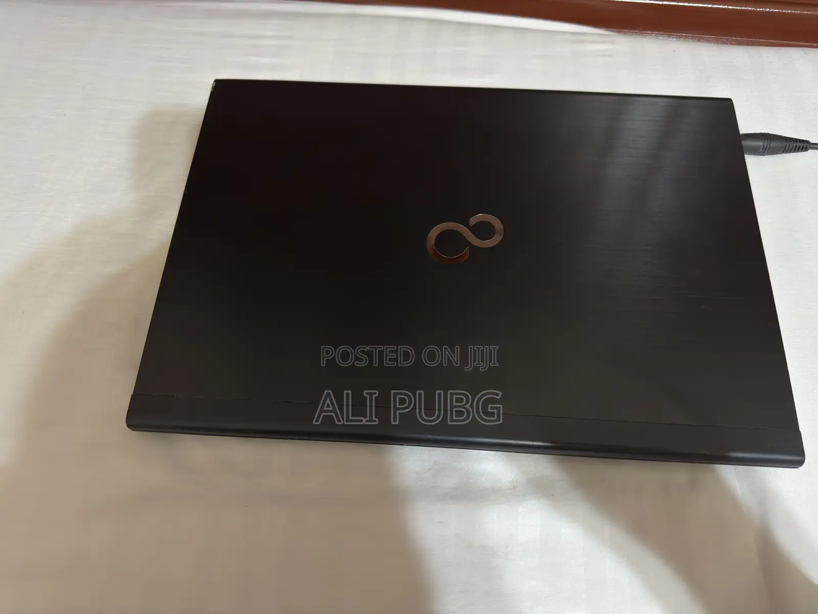 Laptop Fujitsu Lifebook UH554 8GB Intel Core i5 SSD 128GB