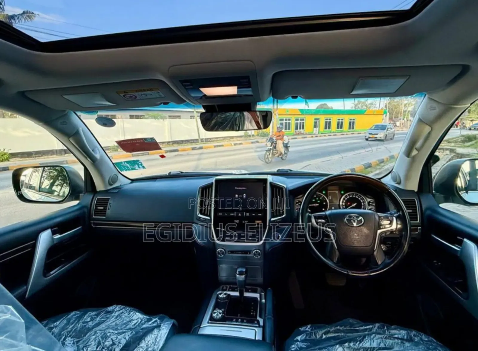 Toyota Land Cruiser Prado 2022 White