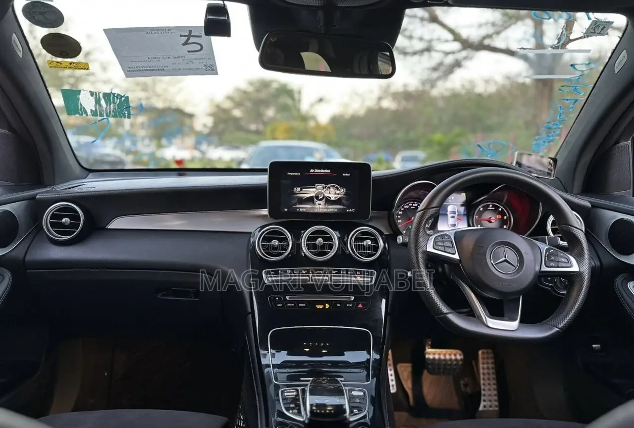 Mercedes-Benz GLC-Class 2017 Silver