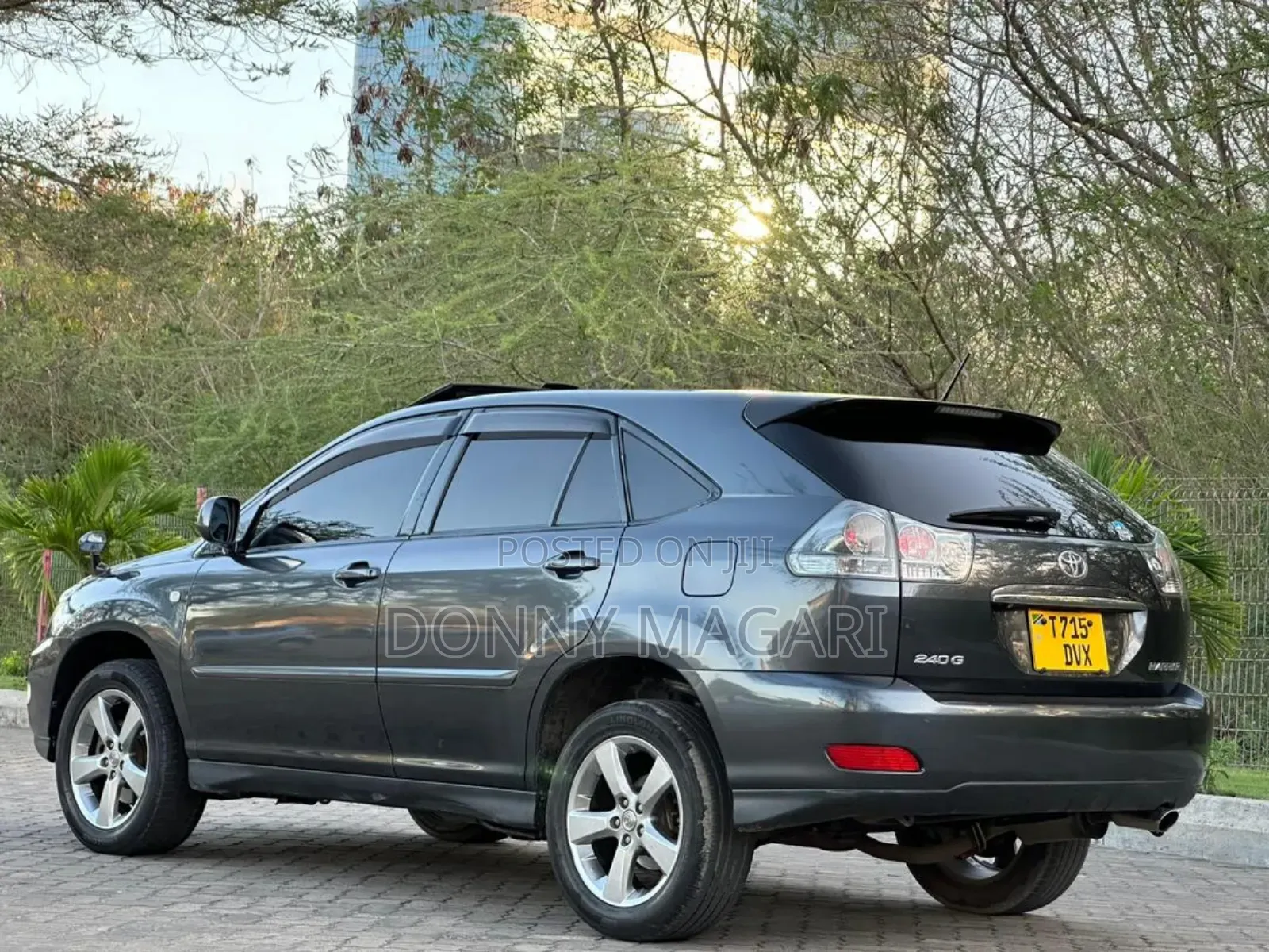 Toyota Harrier 2005 Gray