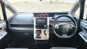 Toyota Noah 2010 Black