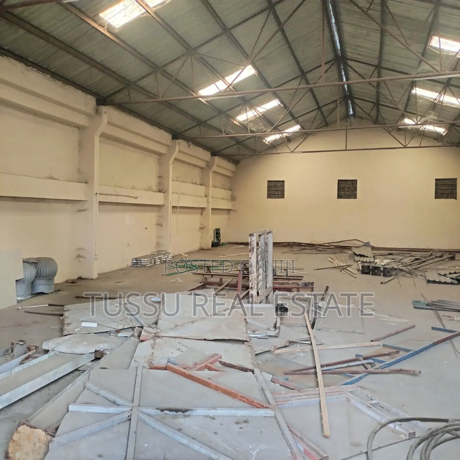 Warehouse for Rent Kipawa Airport DSM