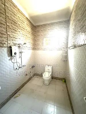 3bdrm House in Dalali Nick Mwanza, Buswelu for rent