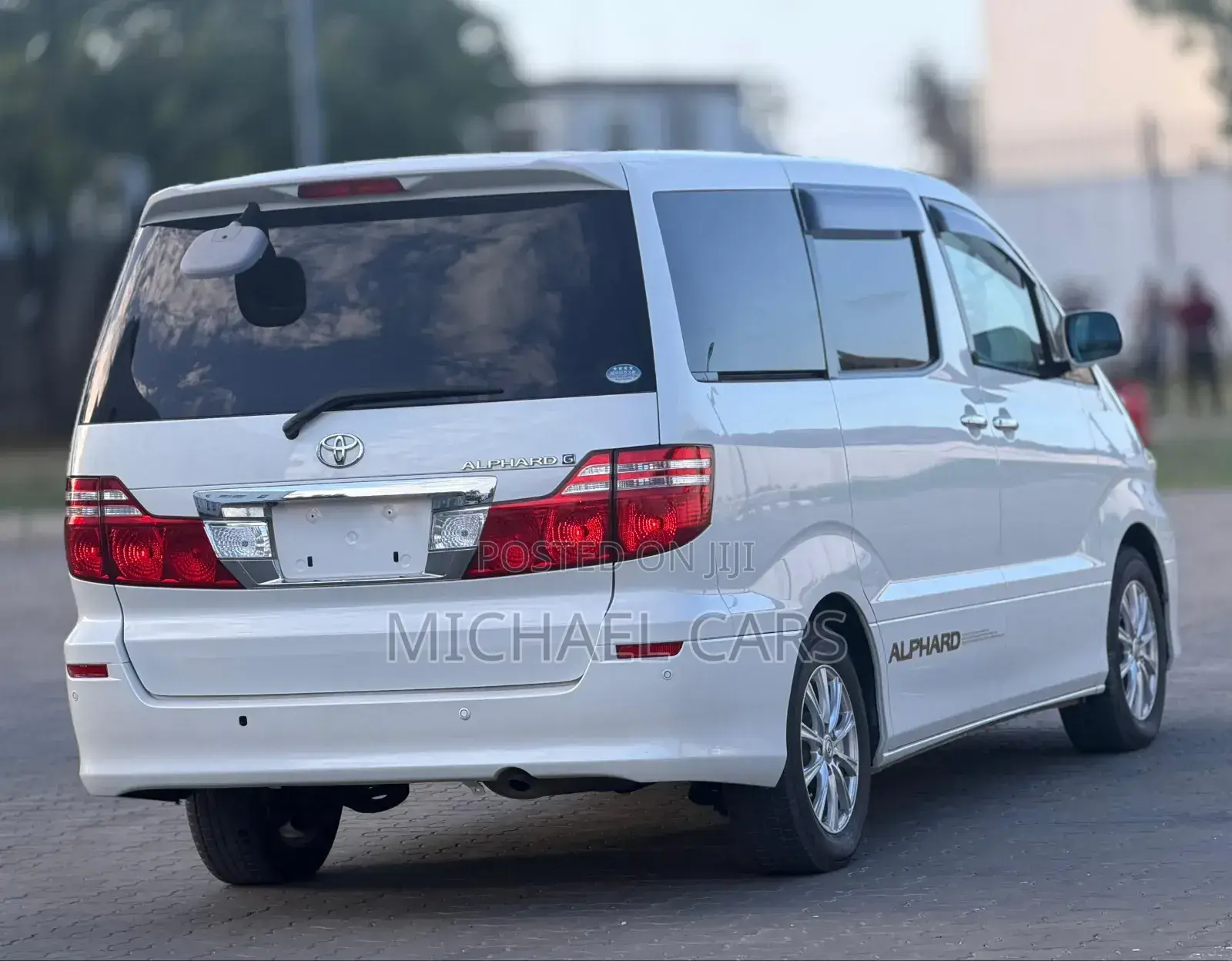 Toyota Alphard 2.4 Petrol AWD 2007 White