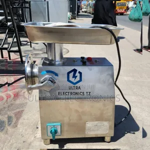 Heavy Duty Powerful Commercial Meat Grinder 170r/Min 250kg/H 1100w