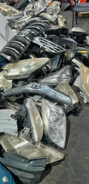 Headlights for Ist