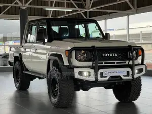 Toyota Land Cruiser 79 Series 2024 Pearl