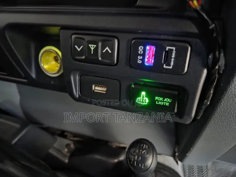 Toyota Land Cruiser 2014 Pearl