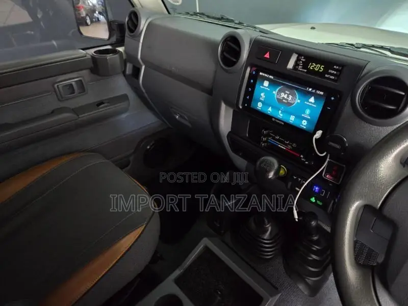Toyota Land Cruiser 2014 Pearl