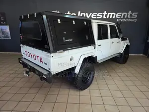 Toyota Land Cruiser 2014 Pearl