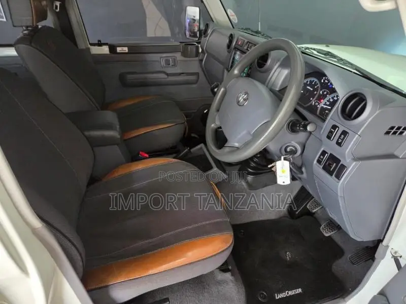 Toyota Land Cruiser 2014 Pearl