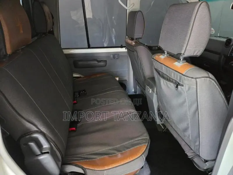Toyota Land Cruiser 2014 Pearl