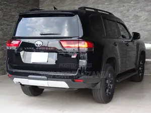 Toyota Land Cruiser 2023 Black