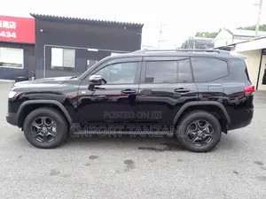 Toyota Land Cruiser 2023 Black