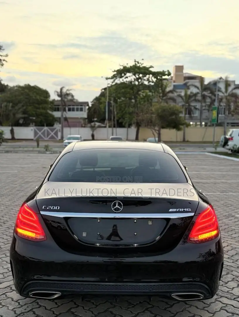 Mercedes-Benz C200 2015 Black