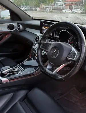 Mercedes-Benz C200 2015 Black
