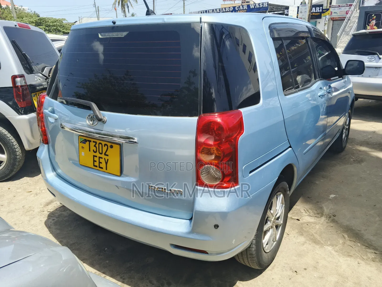 Toyota Raum 2004 Blue