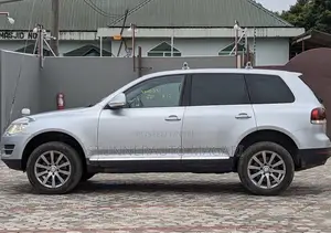Volkswagen Touareg 2010 Silver