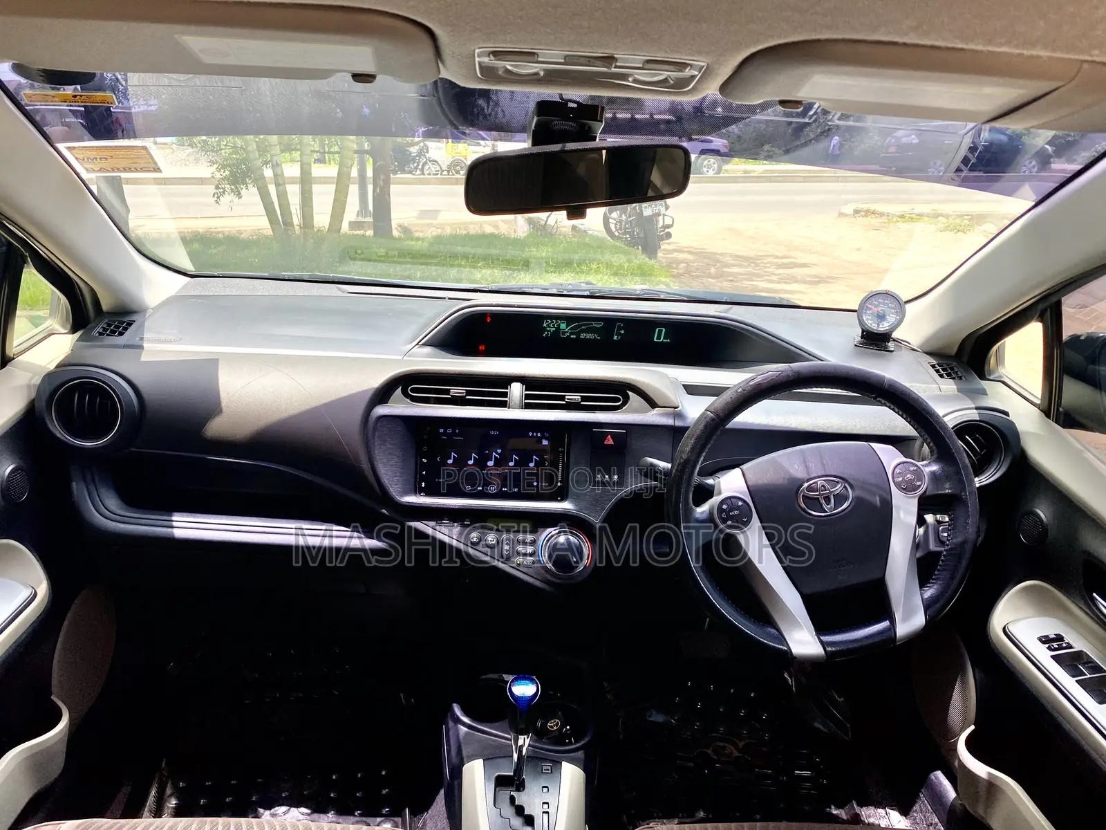 Toyota Aqua 2011 Black