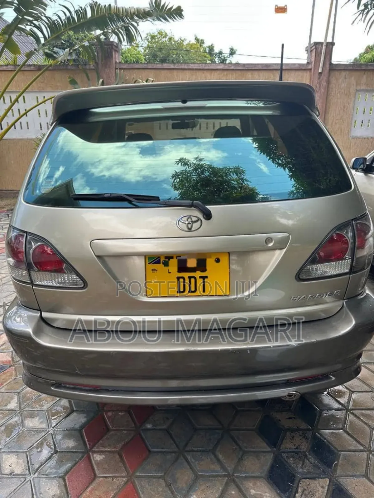 Toyota Harrier 2006 Gold