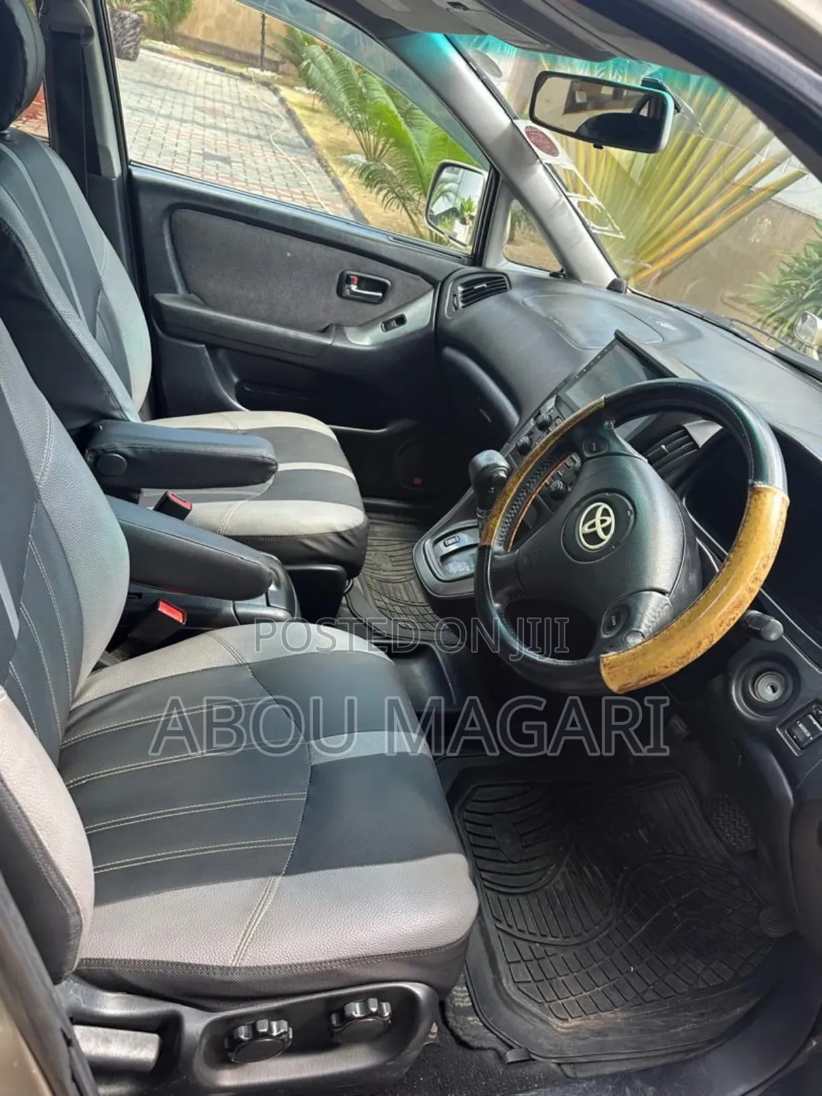 Toyota Harrier 2006 Gold