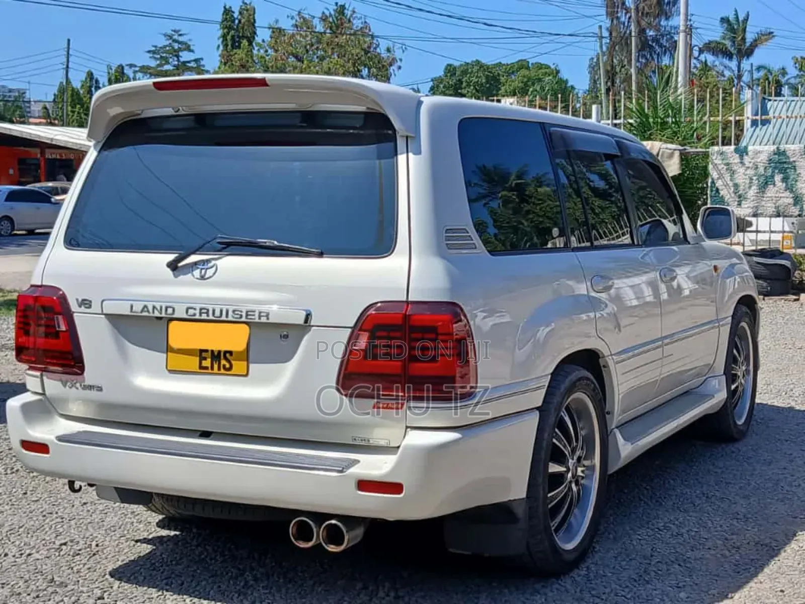 Toyota Land Cruiser 2006 White