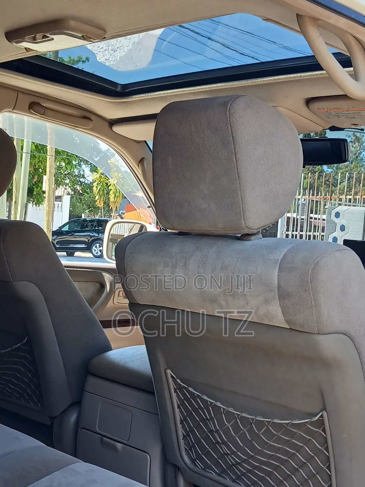 Toyota Land Cruiser 2006 White