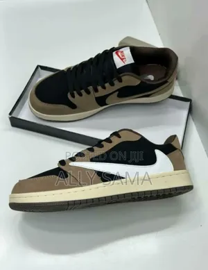 Men's Sneakers Nikesb Material Leather