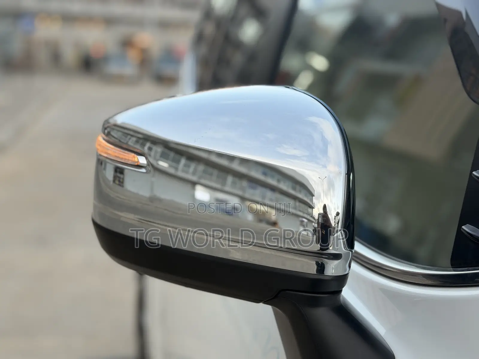 New Toyota Land Cruiser LC300 2024 White