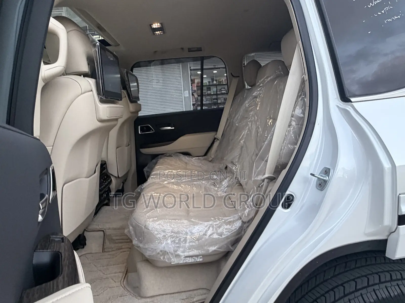 New Toyota Land Cruiser LC300 2024 White