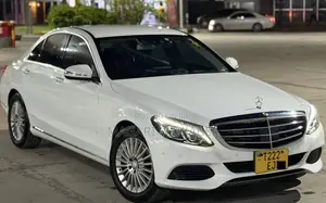 Mercedes-Benz C200 2015 Pearl