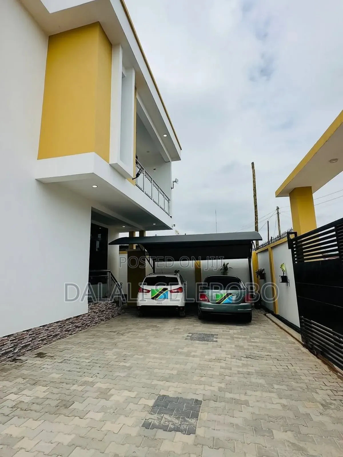 4bdrm Bungalow in Makumbusho, Kinondoni for sale