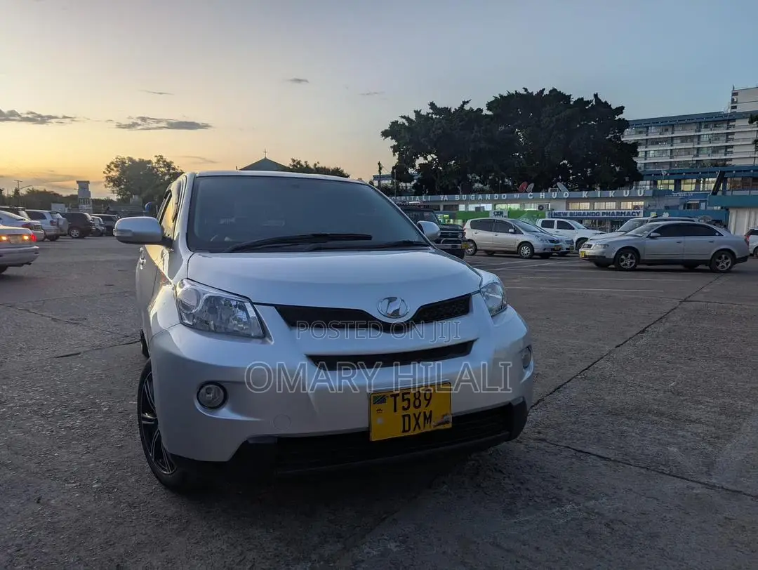 Toyota IST 2007 Silver