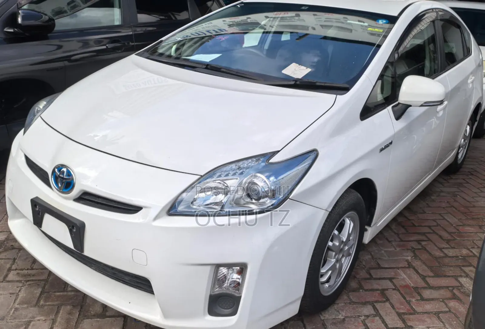 Toyota Prius 2011 White