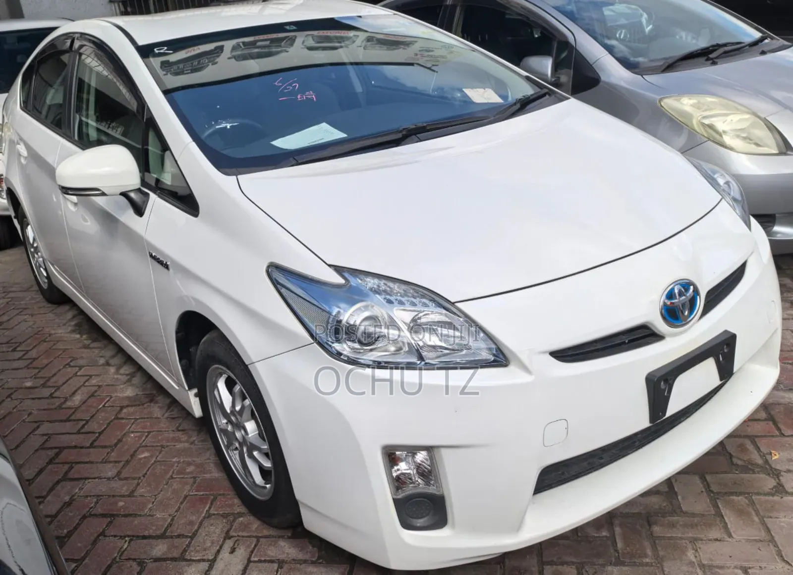 Toyota Prius 2011 White