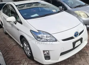 Toyota Prius 2011 White