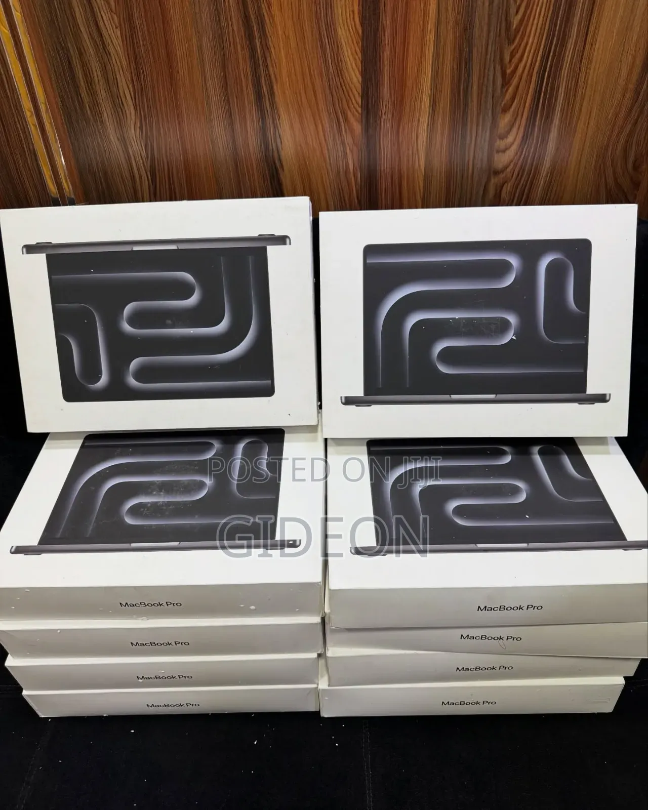 New Laptop Apple MacBook Pro 2024 M4 14-Inch 16GB Apple M4 SSD 512GB