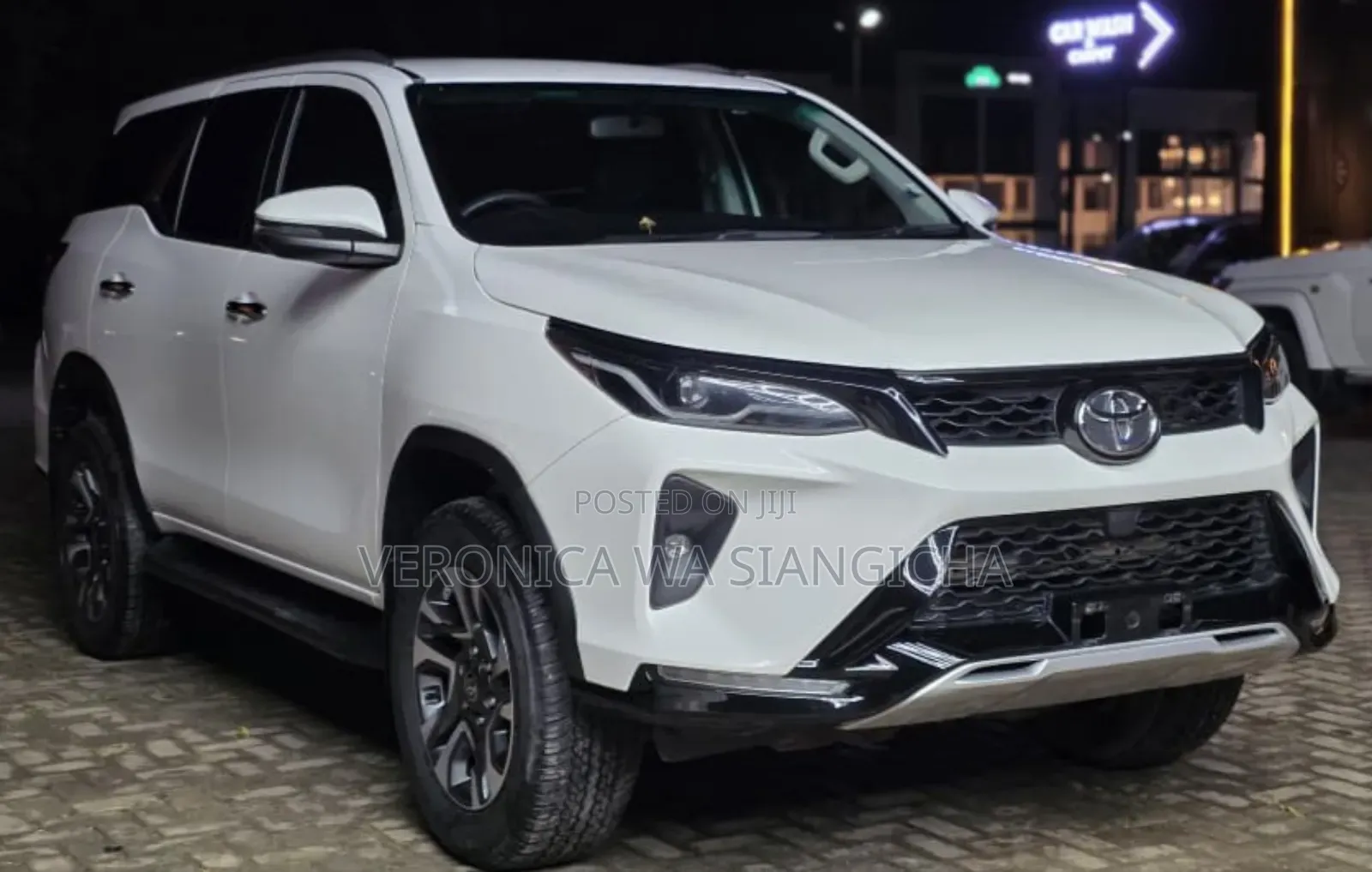 Toyota Fortuner 2023 White