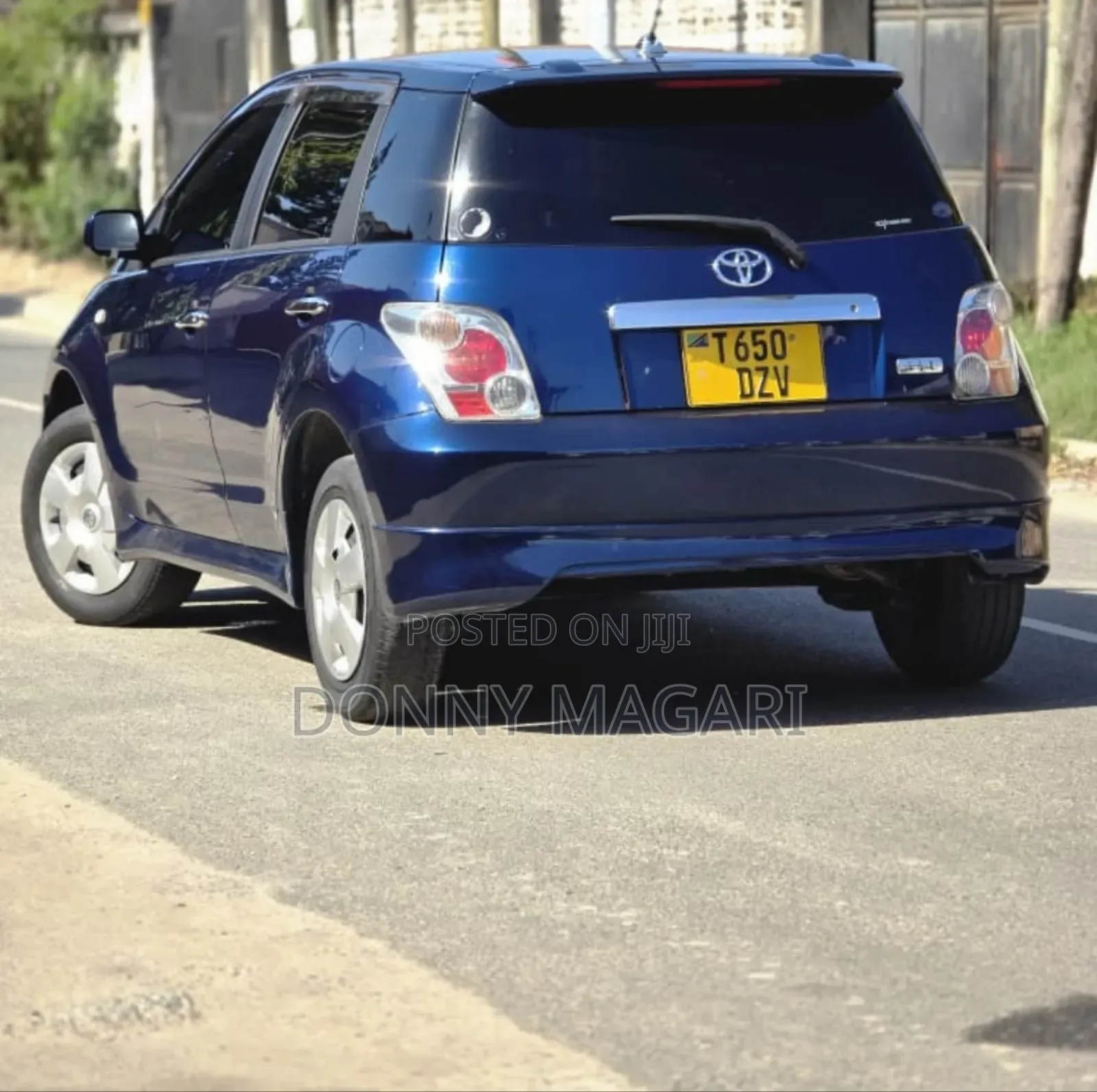 Toyota IST 2004 Blue