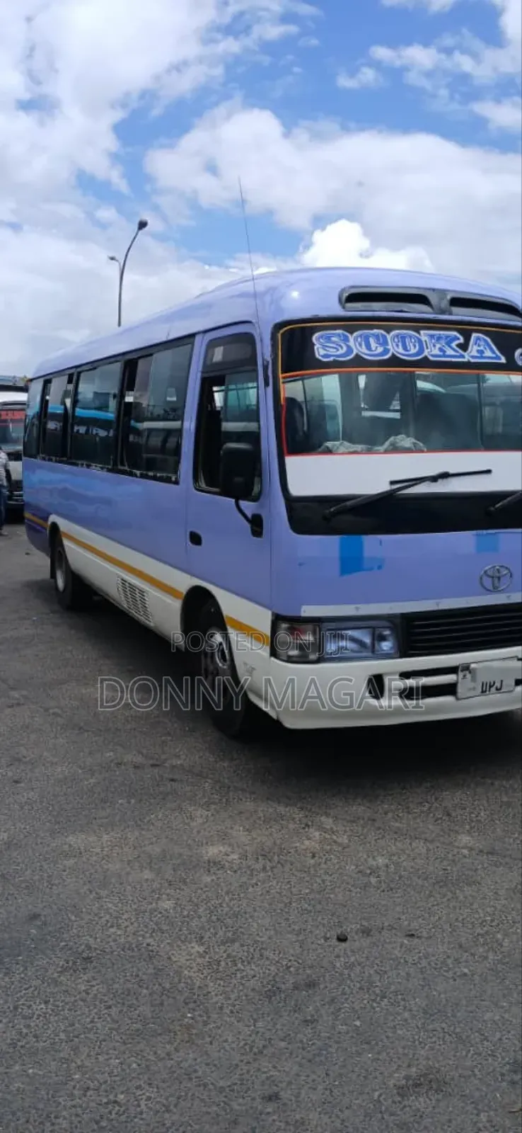 Toyota Coaster 2004 Blue