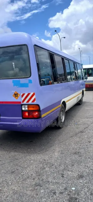 Toyota Coaster 2004 Blue
