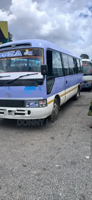 Toyota Coaster 2004 Blue