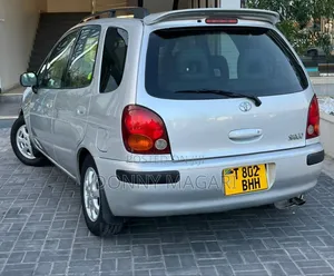 Toyota Corolla Spacio 2000 Silver