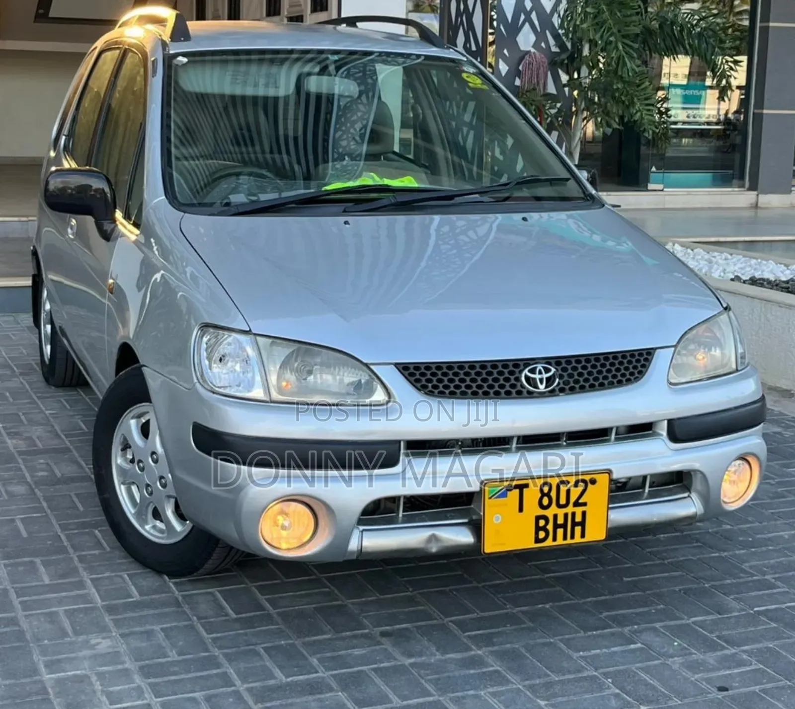 Toyota Corolla Spacio 2000 Silver