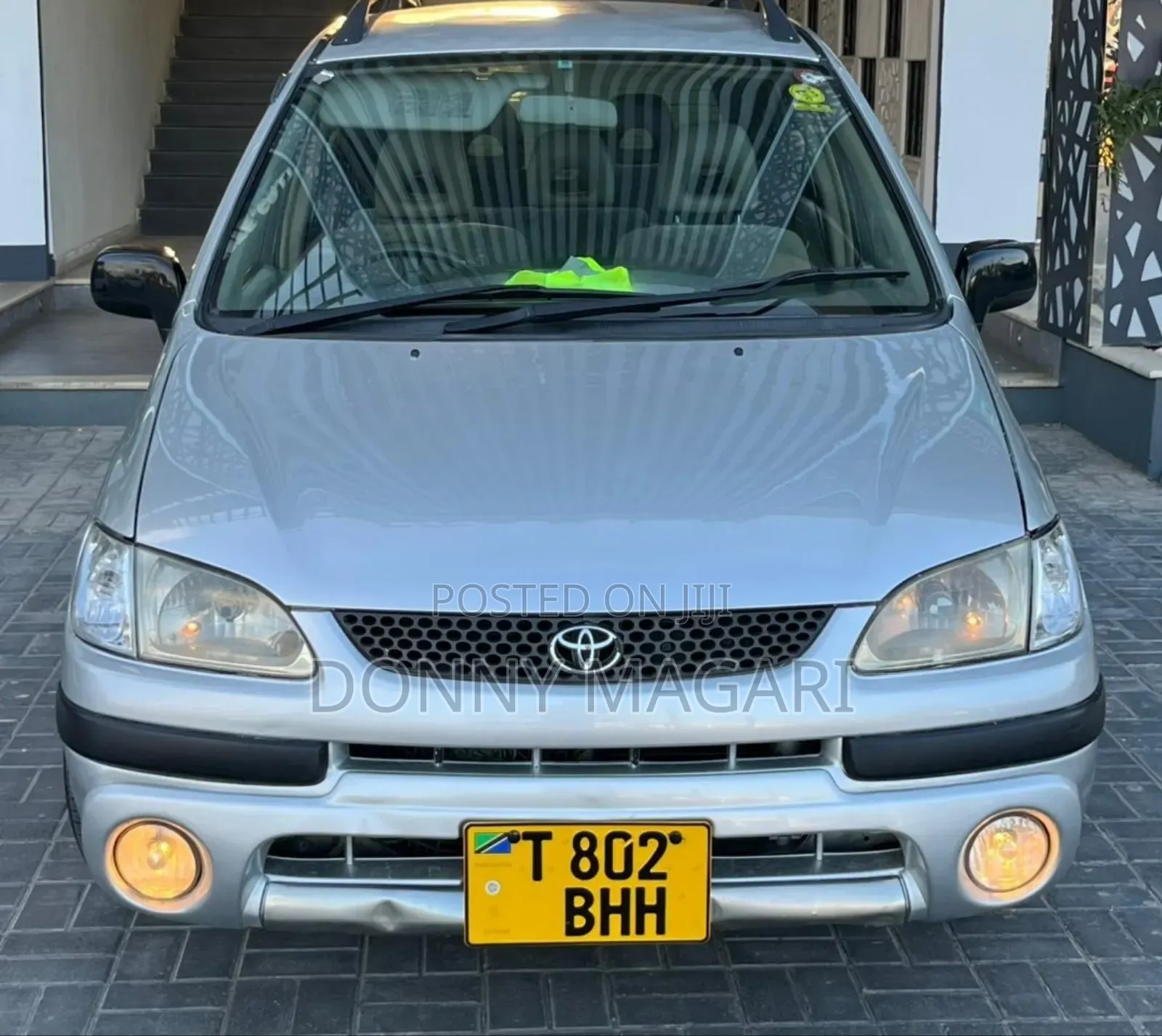 Toyota Corolla Spacio 2000 Silver